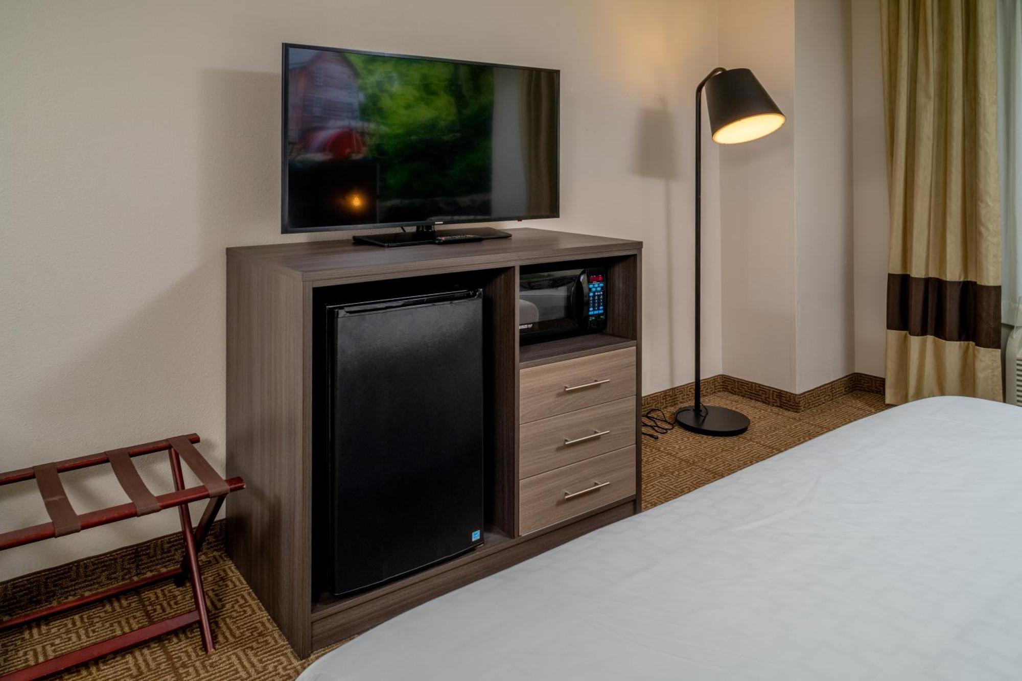 Готель Clarion Pointe Беклі Номер фото